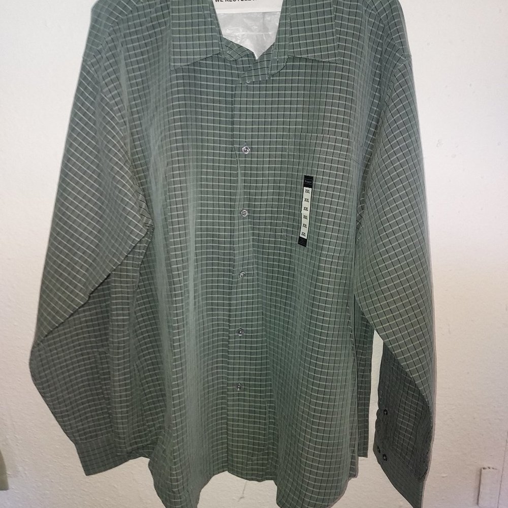 Haggar Brand New XXL  buttondown long sleeve shirt